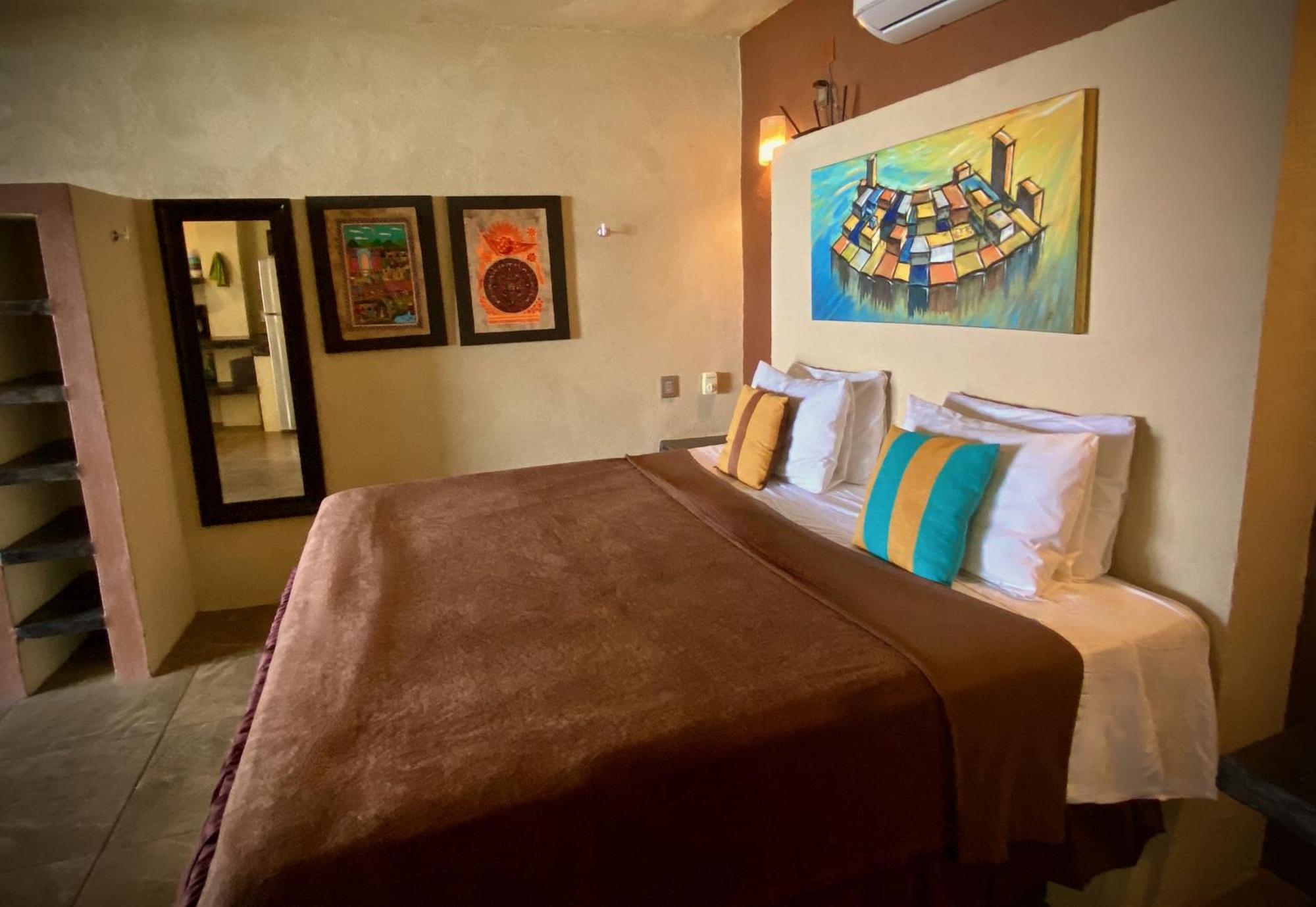 Casablanca Guest House - Adults Only - Starlink Internet! 兹波利特 外观 照片