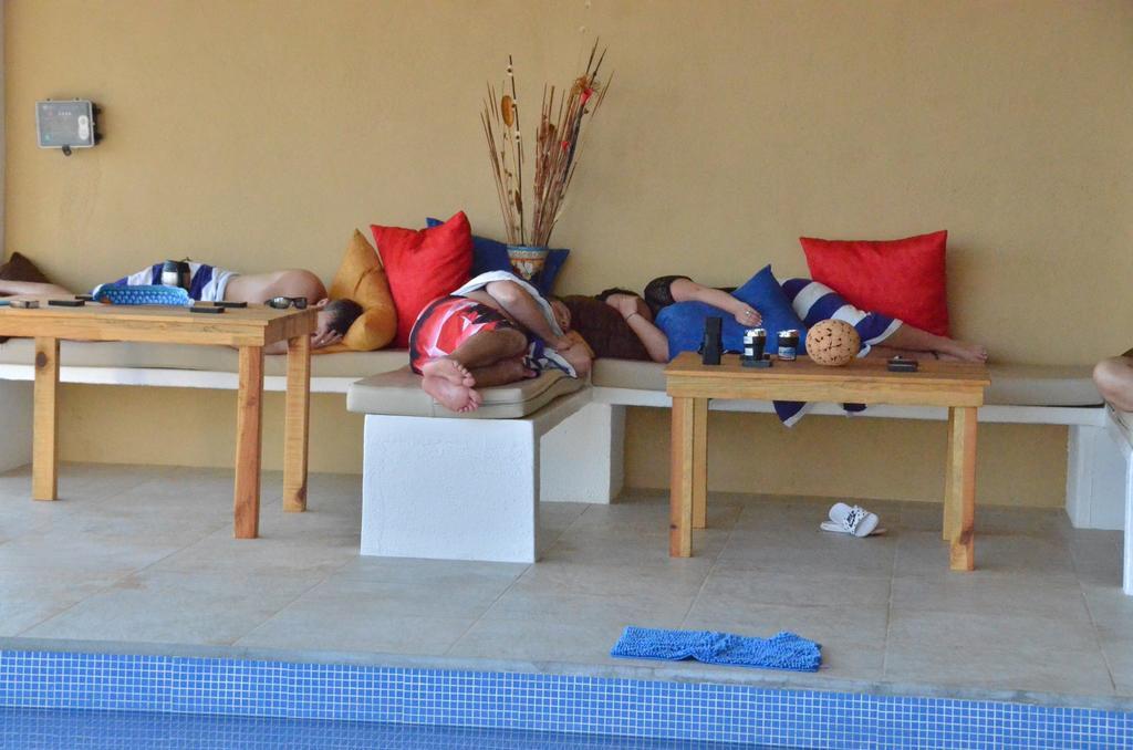 Casablanca Guest House - Adults Only - Starlink Internet! 兹波利特 外观 照片