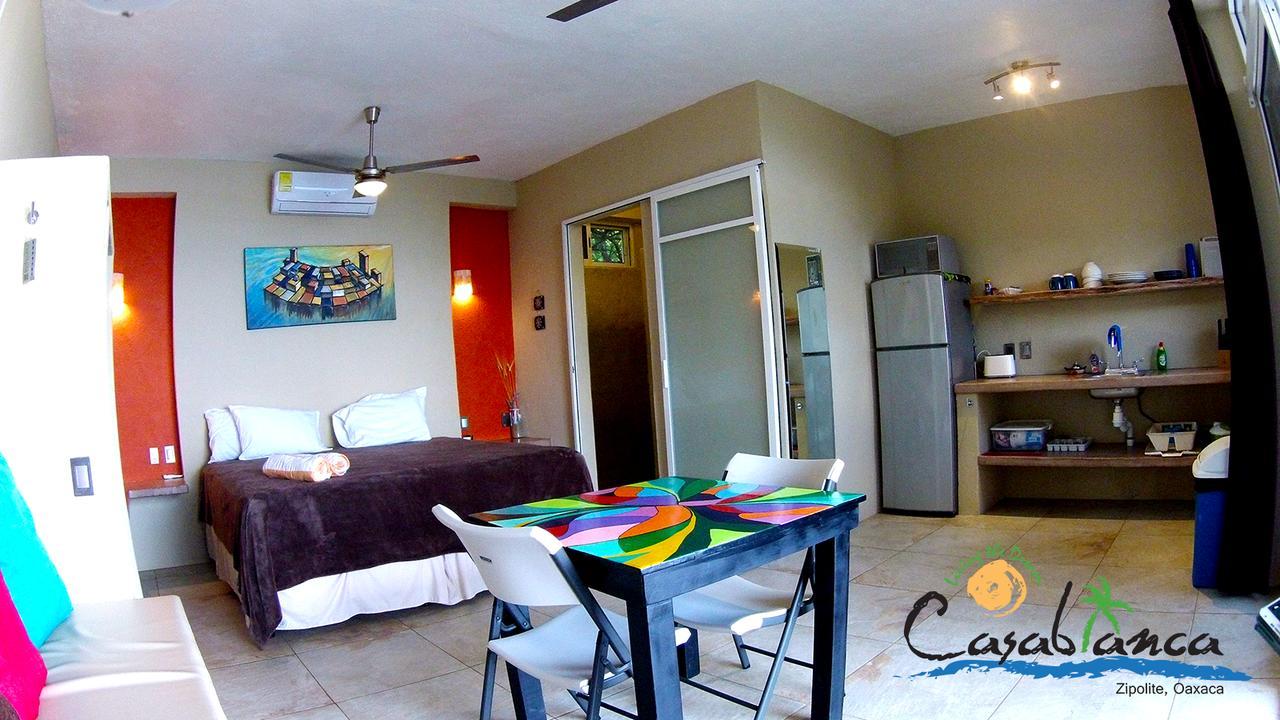 Casablanca Guest House - Adults Only - Starlink Internet! 兹波利特 外观 照片